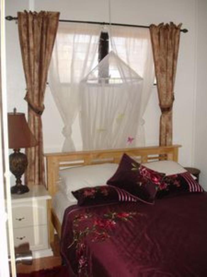 Attractive 2-Bed Apartment Stunning Sea View Dickenson Bay 外观 照片