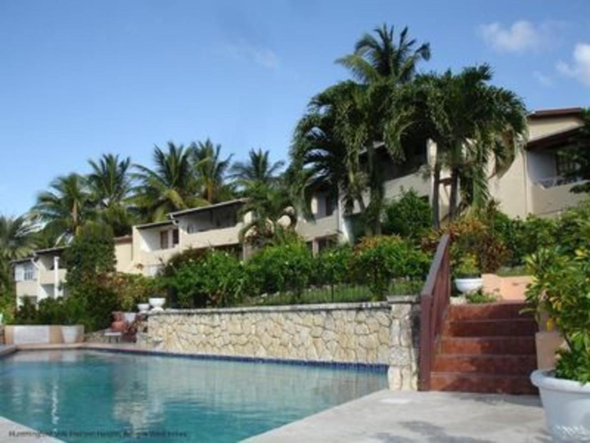 Attractive 2-Bed Apartment Stunning Sea View Dickenson Bay 外观 照片